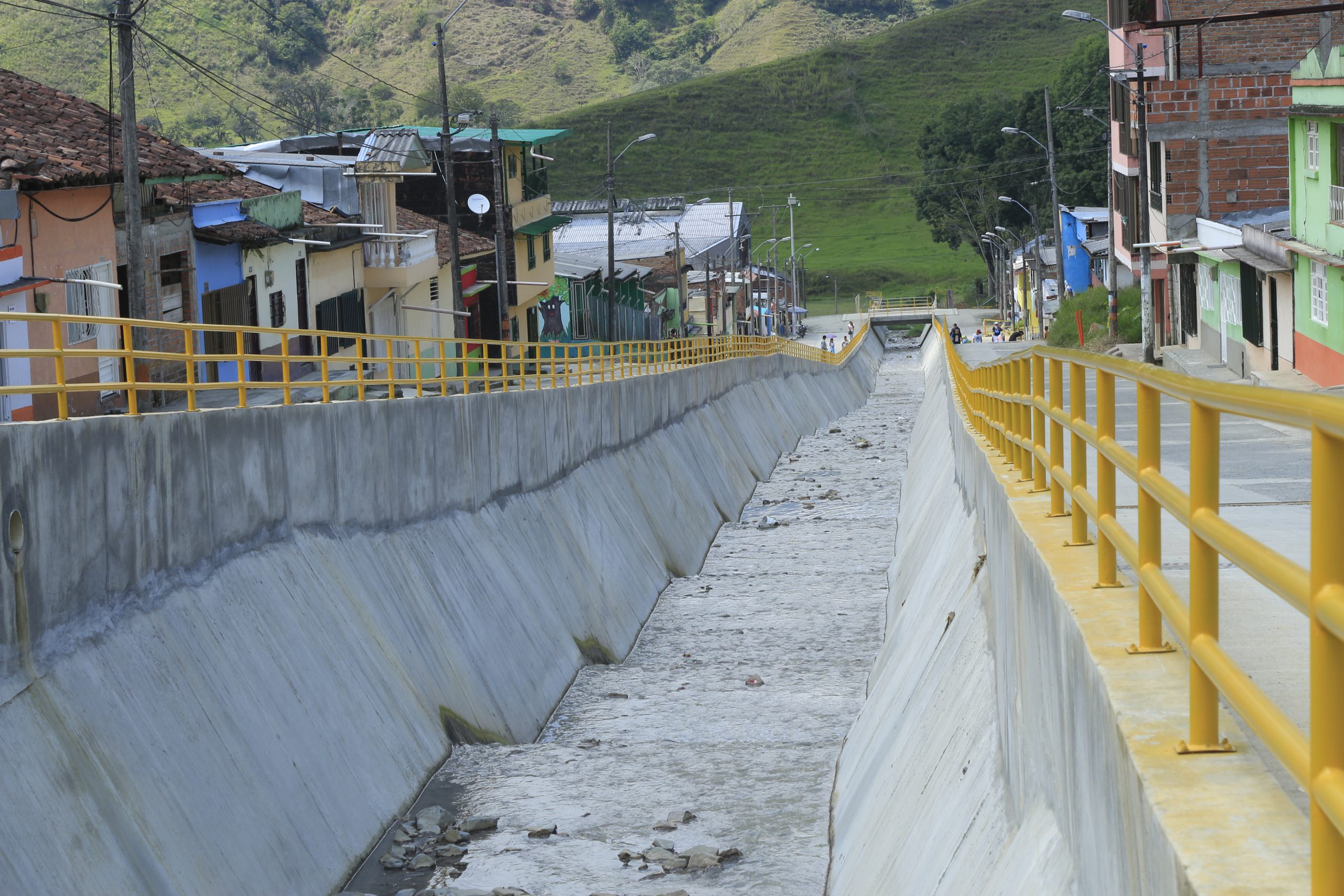 Equipo de Agua XXI Ingeniería en proyecto de agua potable